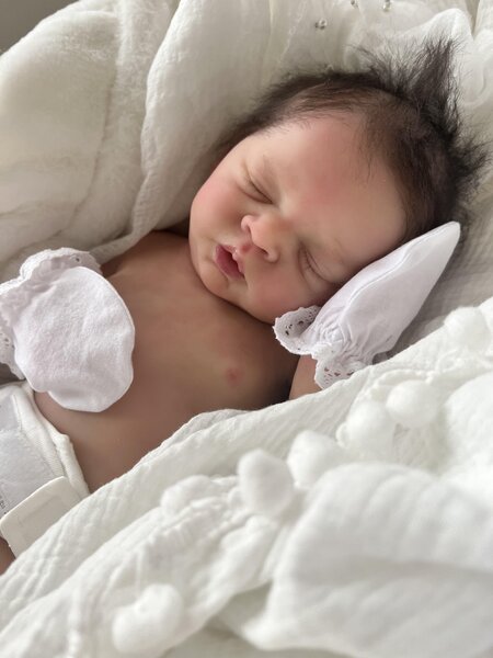 LiLi 💞 Realistic Silicone Baby Doll - 45cm