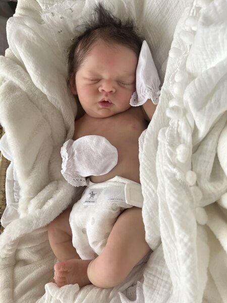 LiLi 💞 Realistic Silicone Baby Doll - 45cm