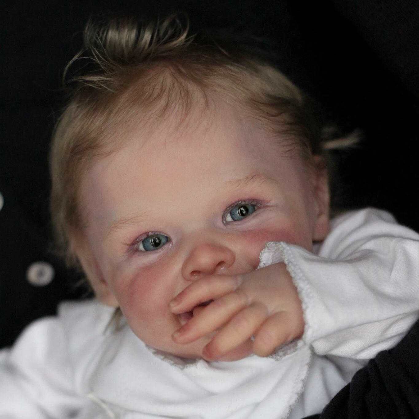 Yzan 👶🏼⭐️, Realistic Silicone Baby Doll - 45cm