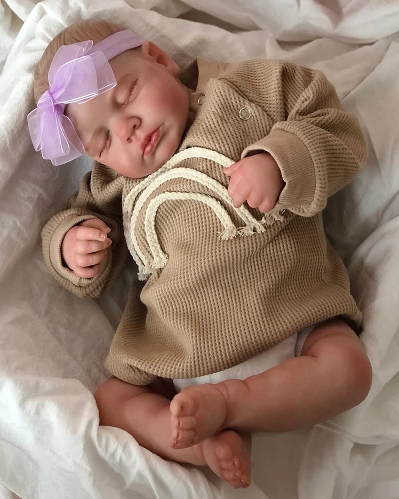 Sintya 🤍👶🏻,Realistic Silicone Baby Doll - 45cm